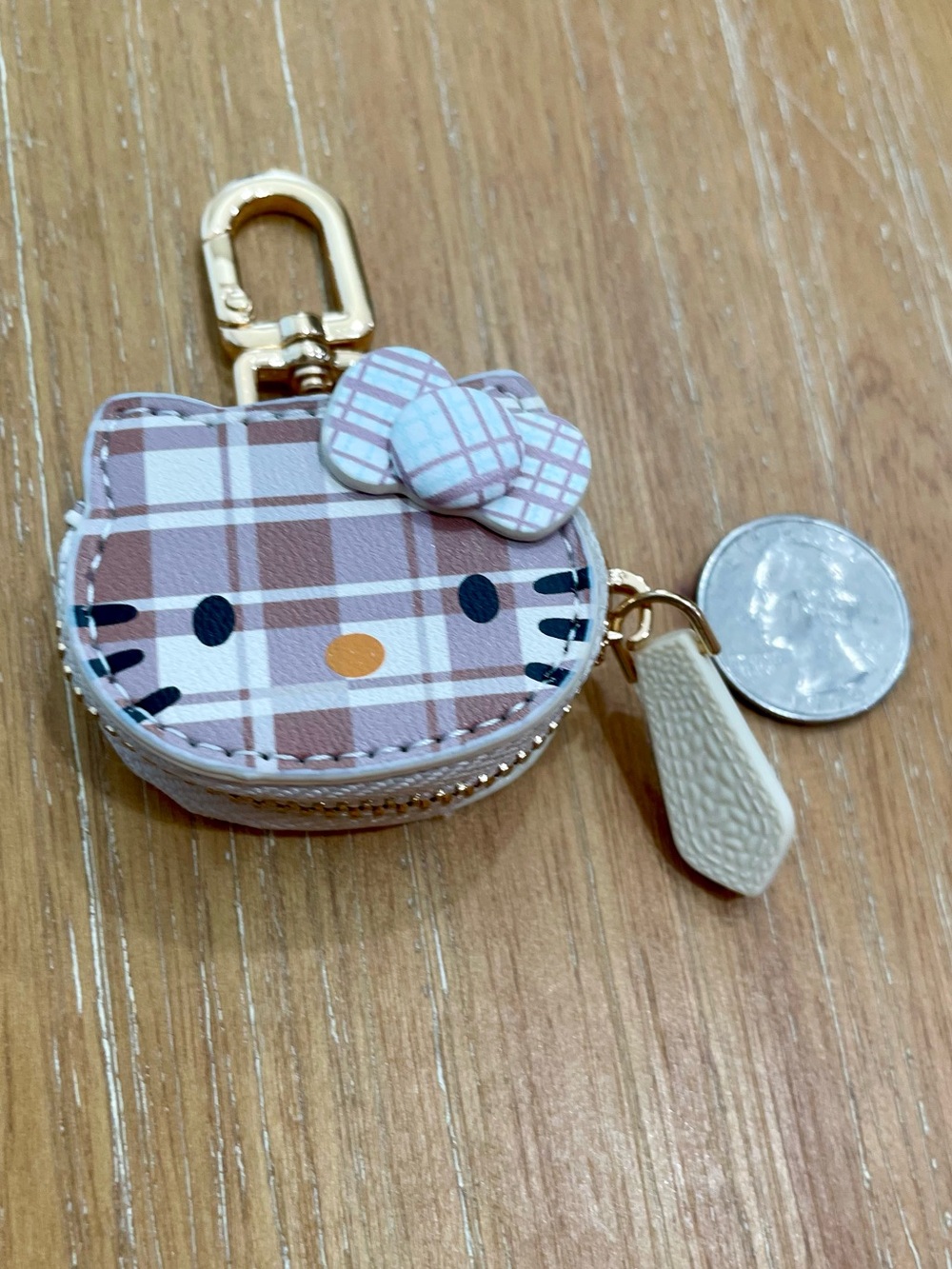 Hello Kitty Plaid Mini Coin Pouch Bag Charm in Brown & Cream - Picture 1 of 3